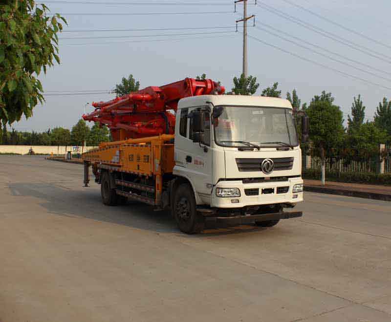 東風(fēng)牌EQ5230THBL型混凝土泵車 東風(fēng)牌EQ5230THBL型混凝土泵車